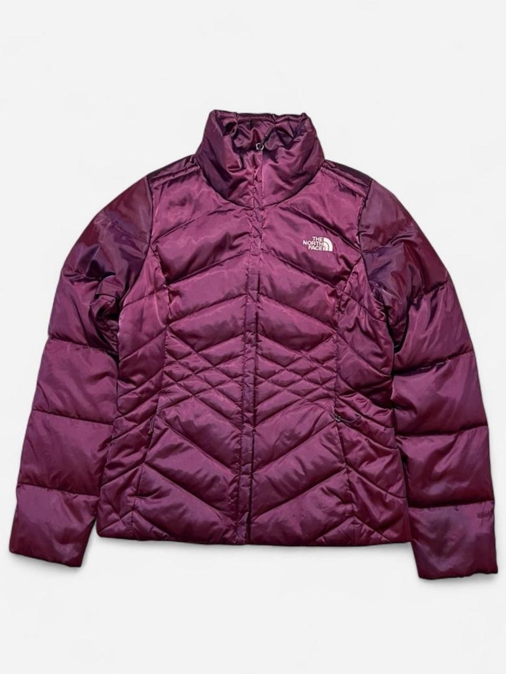 The North Face Aconcagua 550 Goose Down PufferJacket in Burgundy Red Blum